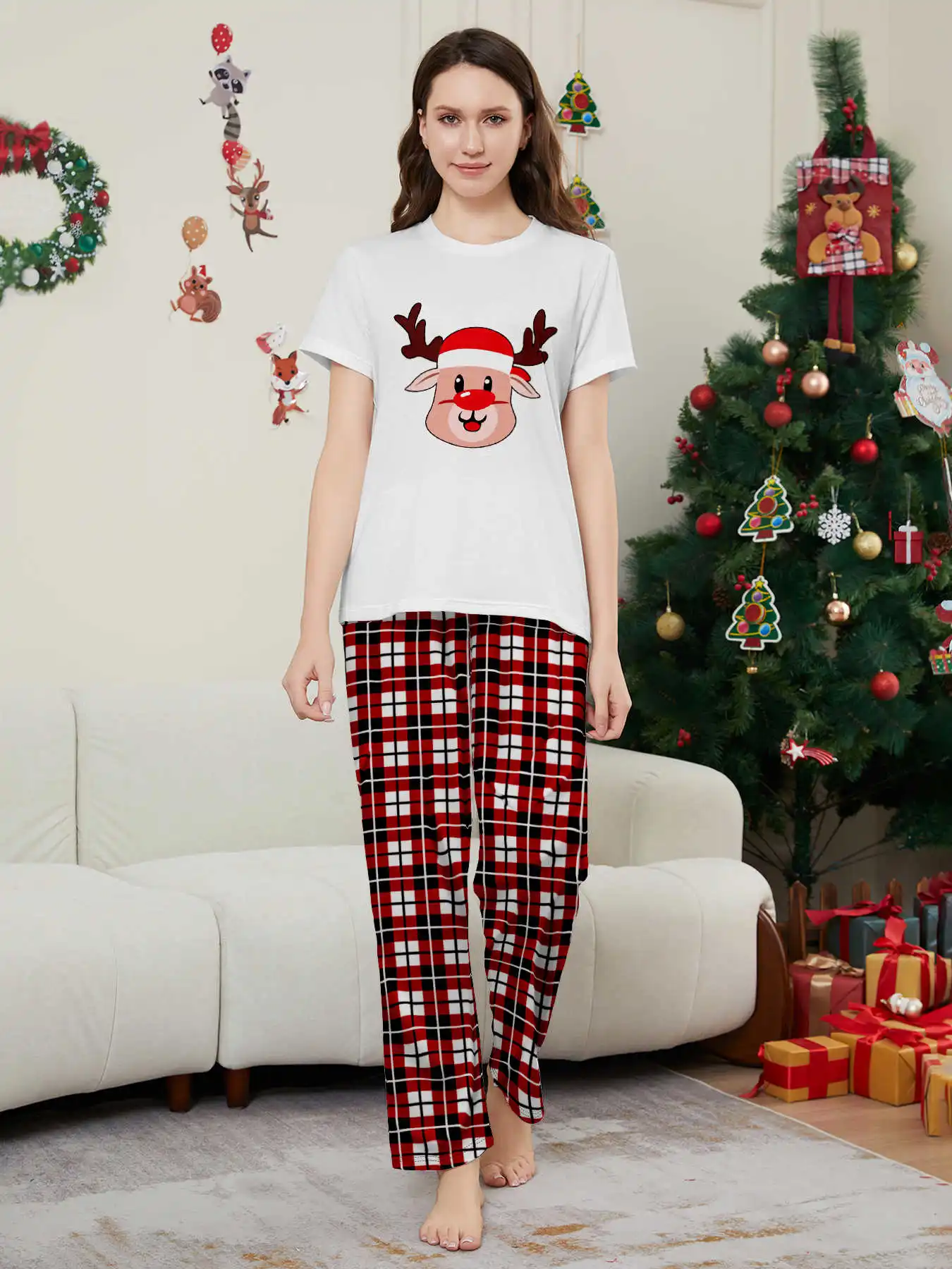 New Year's Costumes Short Sleeve Christmas Pyjamas Set Adults Kids Matching Outfits Cute Elk Print T-shirt+Trousers Loungewear New Year's Costumes Short Sleeve Christmas Pyjamas Set Adults Kids Matching Outfits Cute Elk Print T-shirt+Trousers Loungewear