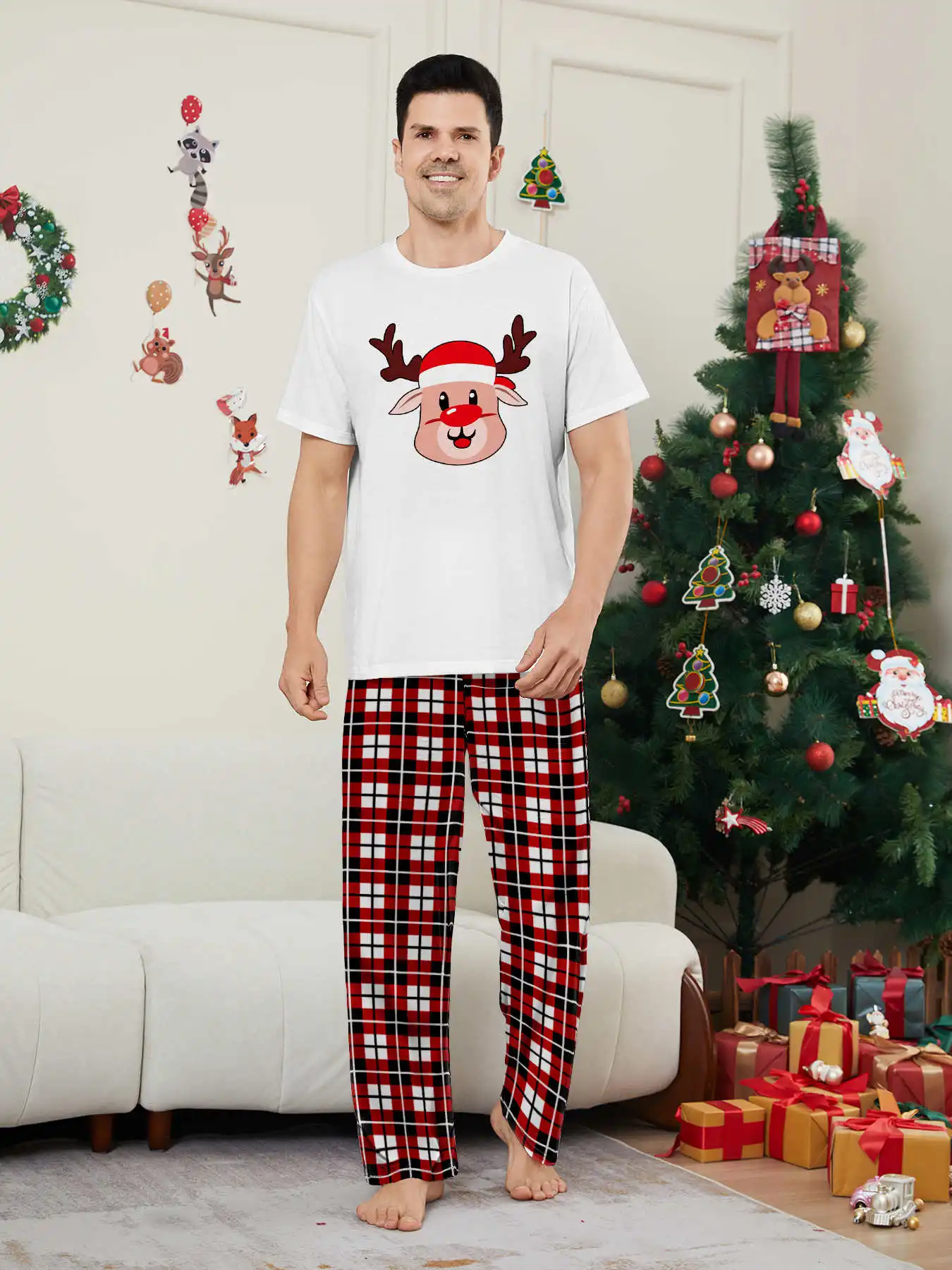 New Year's Costumes Short Sleeve Christmas Pyjamas Set Adults Kids Matching Outfits Cute Elk Print T-shirt+Trousers Loungewear New Year's Costumes Short Sleeve Christmas Pyjamas Set Adults Kids Matching Outfits Cute Elk Print T-shirt+Trousers Loungewear
