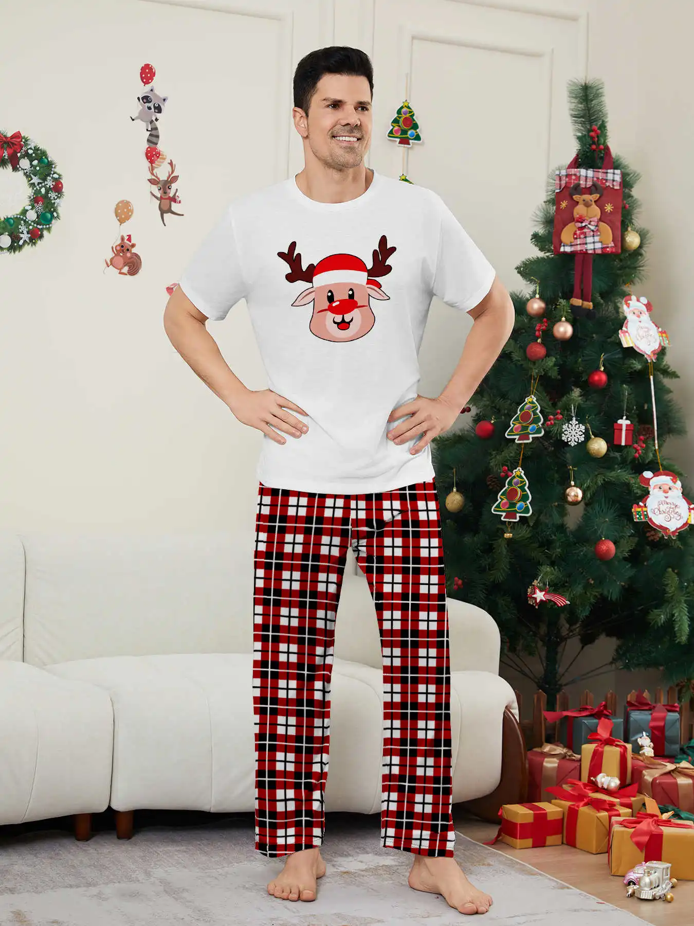 New Year's Costumes Short Sleeve Christmas Pyjamas Set Adults Kids Matching Outfits Cute Elk Print T-shirt+Trousers Loungewear New Year's Costumes Short Sleeve Christmas Pyjamas Set Adults Kids Matching Outfits Cute Elk Print T-shirt+Trousers Loungewear