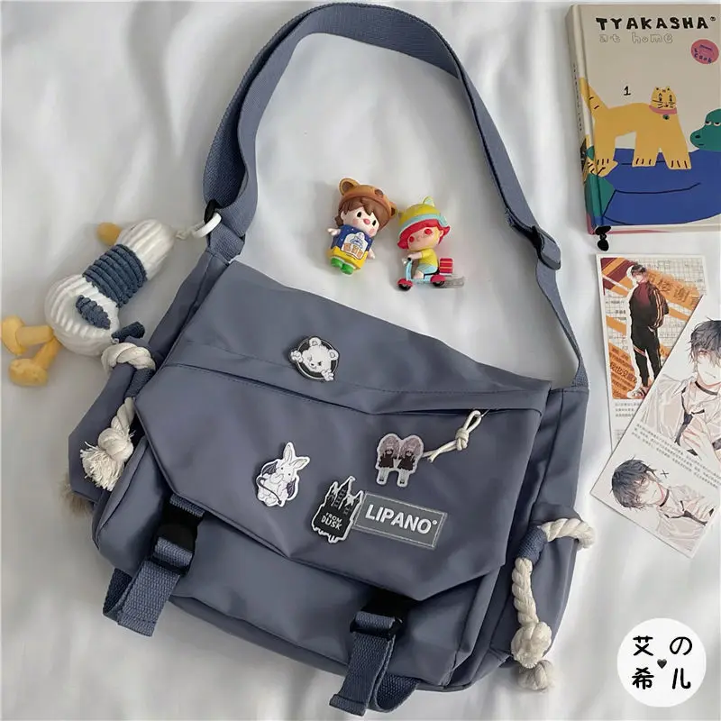 Fashion Unisex Large Capacity Shoulder Bag Japanese Harajuku with Badge Messenger Bag Teenage Student Crossbody Book Bags