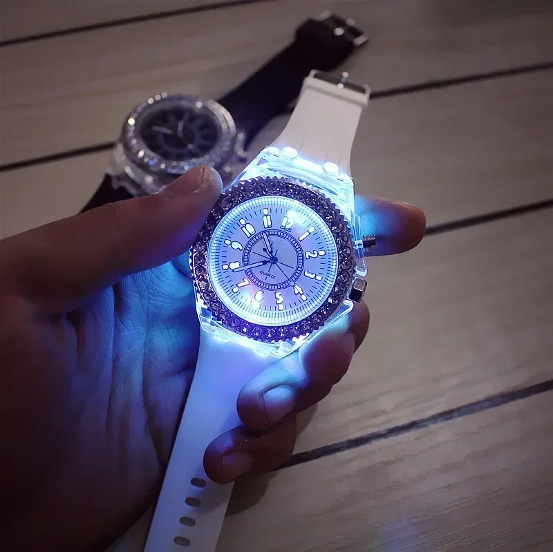 led Flash Luminous Watch Personality trends students lovers jellies woman men's watches 7 color light WristWatch bayan kol saati - Image 5
